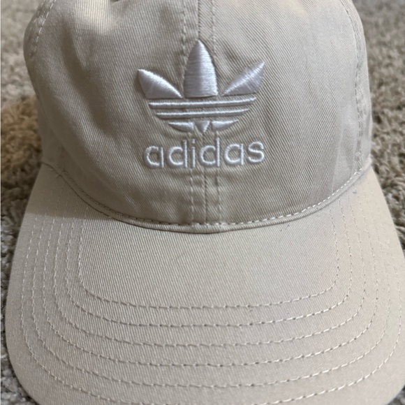 Adidas hat for Men - Picture 4 of 8